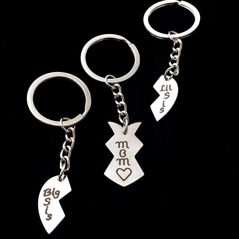 Family Love Fragment Cute Keychain,Summer Fashion Letter Pattern Engraved Ring & Heart Shape Pendant Key Holder & Key Fob for Car Key, Jewelry Accessories,Valentine's Day