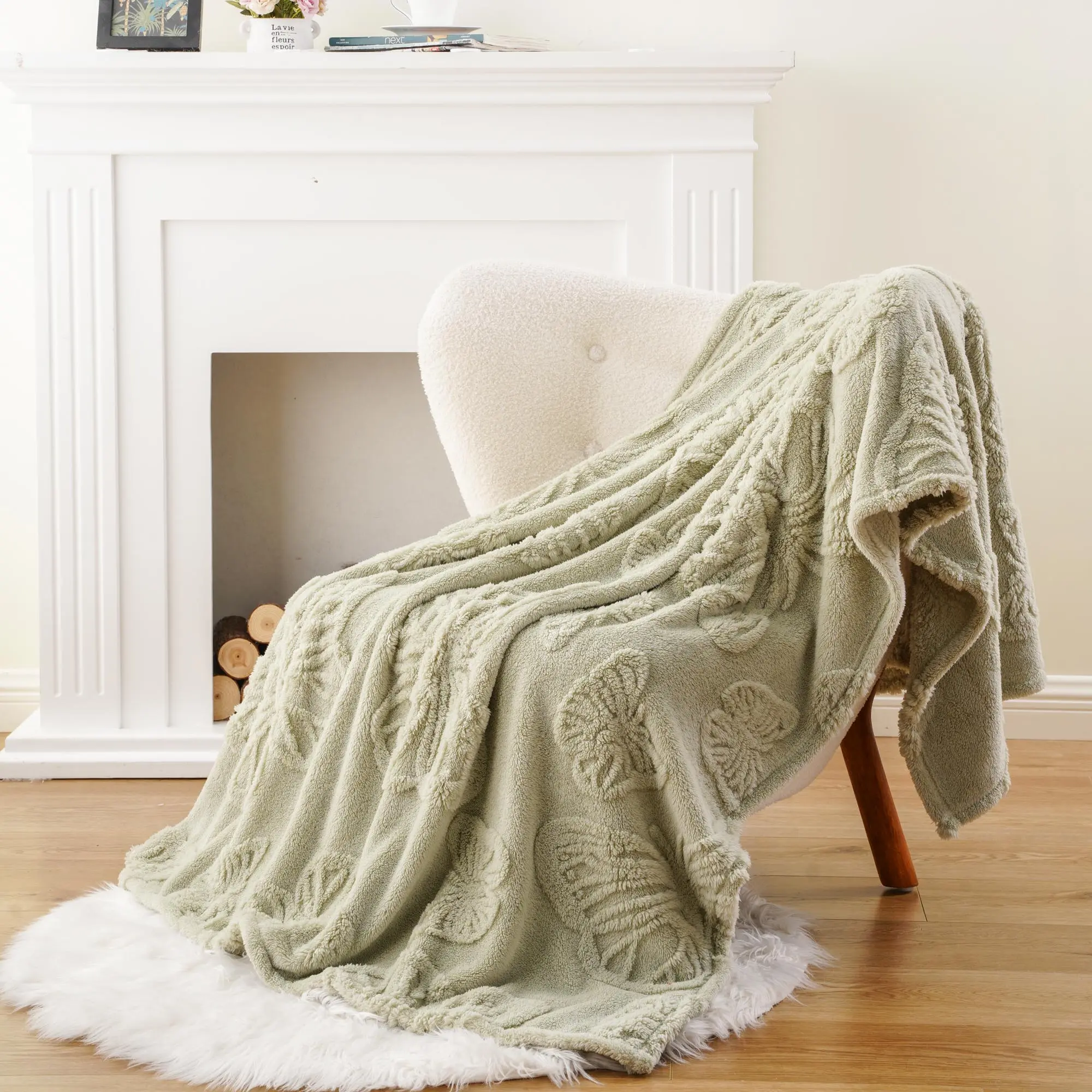 Battilo I Ultra-Soft Butterfly Motif Throw Blanket - Velvet Plush Shu Velveteen Merbau Texture, Lightweight, Gentle Cycle Wash Safe for Living Room Chair, Ideal Christmas Modern Gift, Thanksgiving
