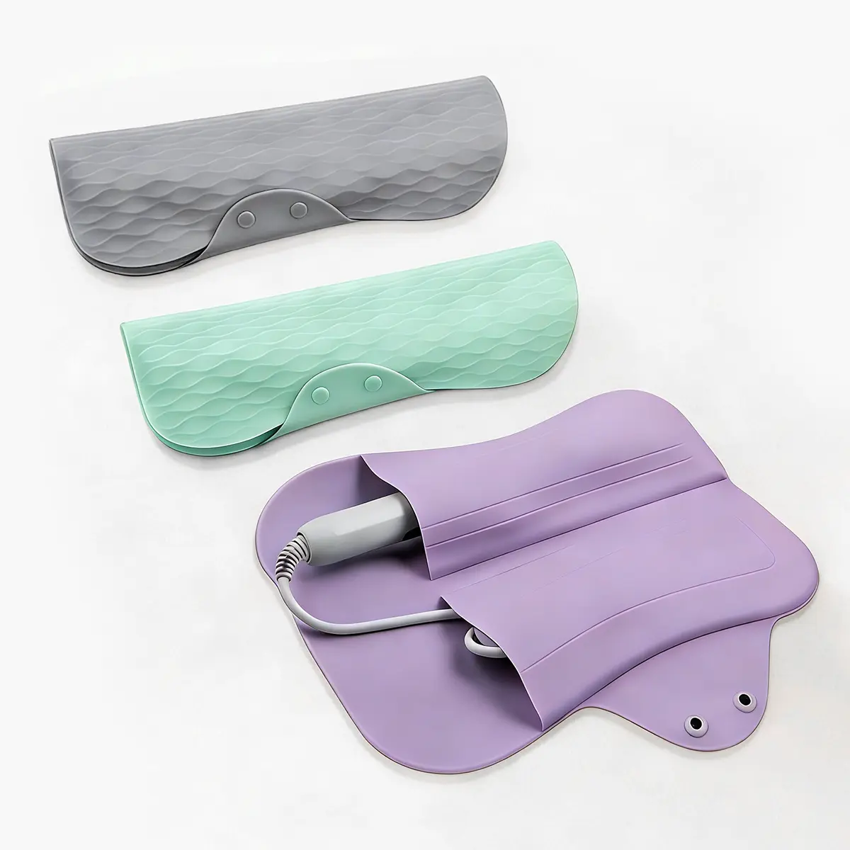 2-in-1 Silicone Heat-Resistant Mat & Sleeve Organizer for Curling Irons and Hair Straighteners, Protection, Folding, Bag, Surfaces, Storage, Travel, Flat Irons, Foldable, Most Curling Irons, Anti-Scald