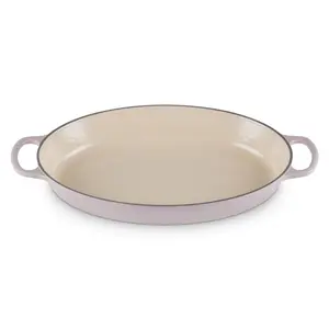 Le Creuset 3 qt Enameled Cast Iron Signature Oval Baker, Sand Interior