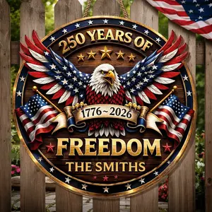 Personalized 250 Years of Freedom USA Wood Sign, Custom Family Name 1776-2026 Patriotic Door Hanger, 250th Anniversary Commemorative Plaque, Historical Independence Day Celebration Gift, Premium 4th of July Home Sign