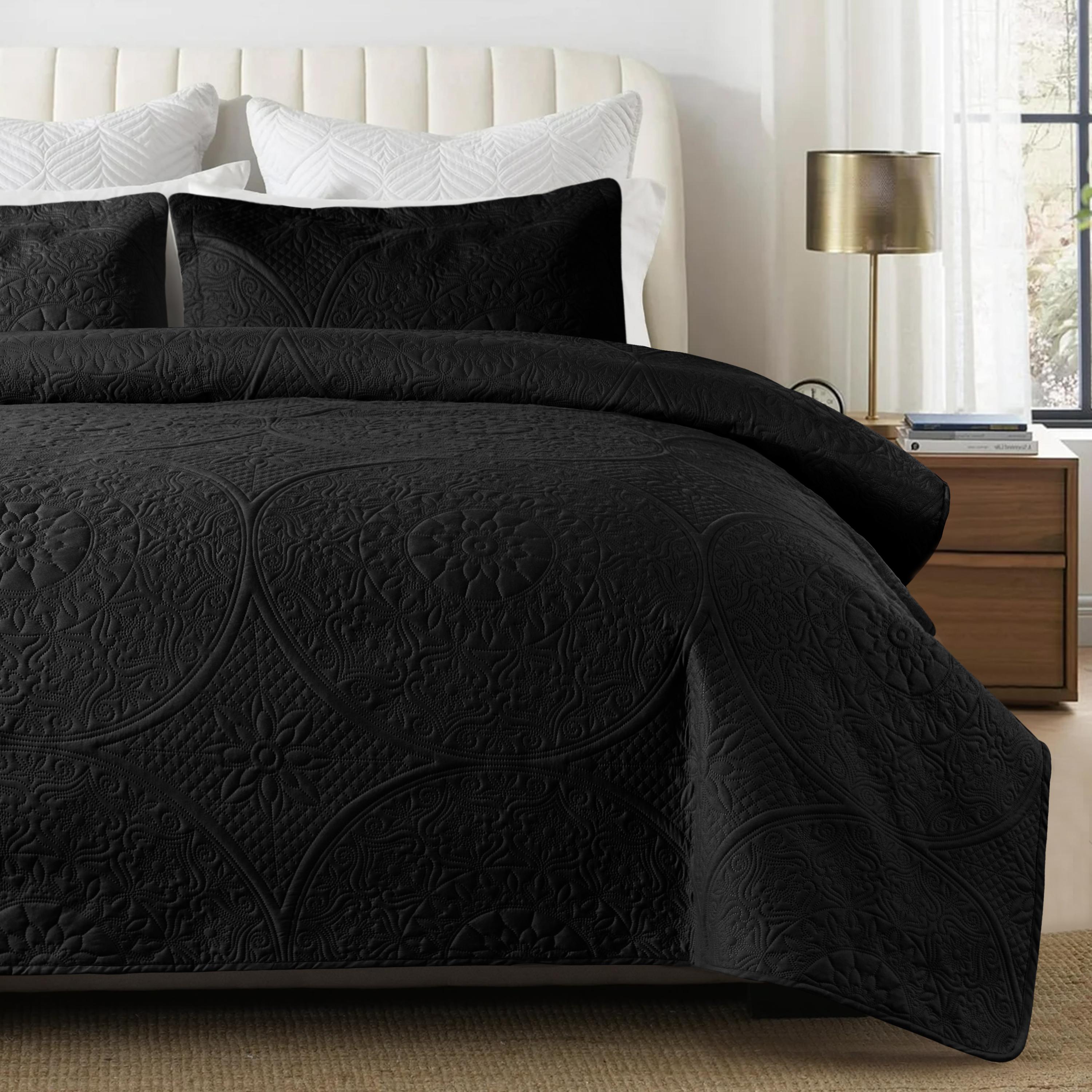 Luxurious 3-Piece Floral Quilted Bedspread Set – Premium Reversible Ultrasonic Embossed Quilt Set – Ultra-Soft Lightweight Microfiber Coverlet – Elegant All-Season Breathable Quilt Bedding Set with Matching Shams