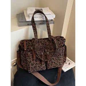 Fashion Leopard Print Women's Shoulder Bag, Multi-Pocket Crossbody Bag with Side Pocket, Stylish Handbag for Students, Elegant Commuter Bag