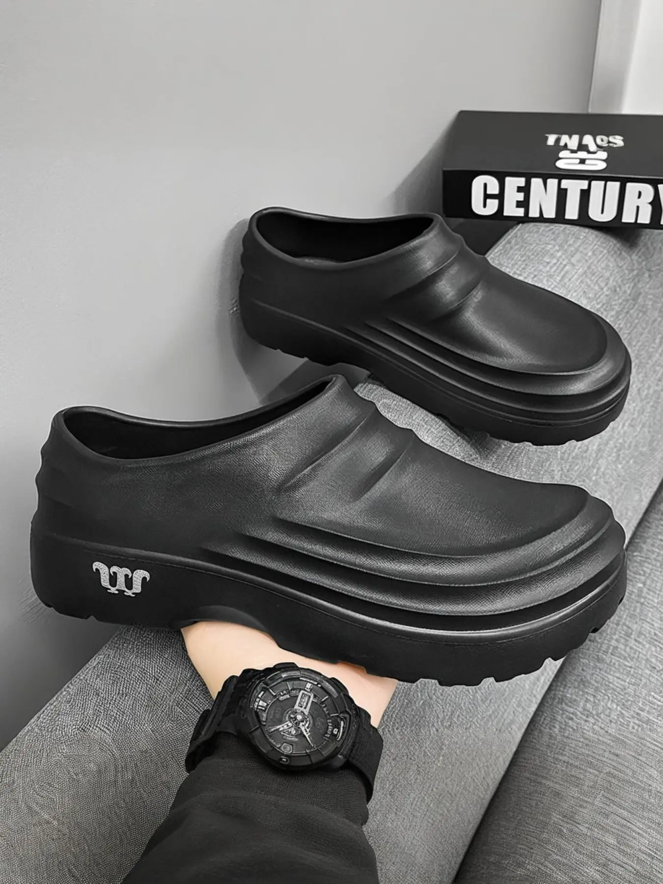 Men's Thick Sole Waterproof Non-Slip Slippers, Water Clogs, EVA Clogs, Kitchen Clogs, Letter Pattern Clogs, Casual Slipper Shoes, Simple Style, Ideal for Chefs and Nurses, Comfortable Work Shoes