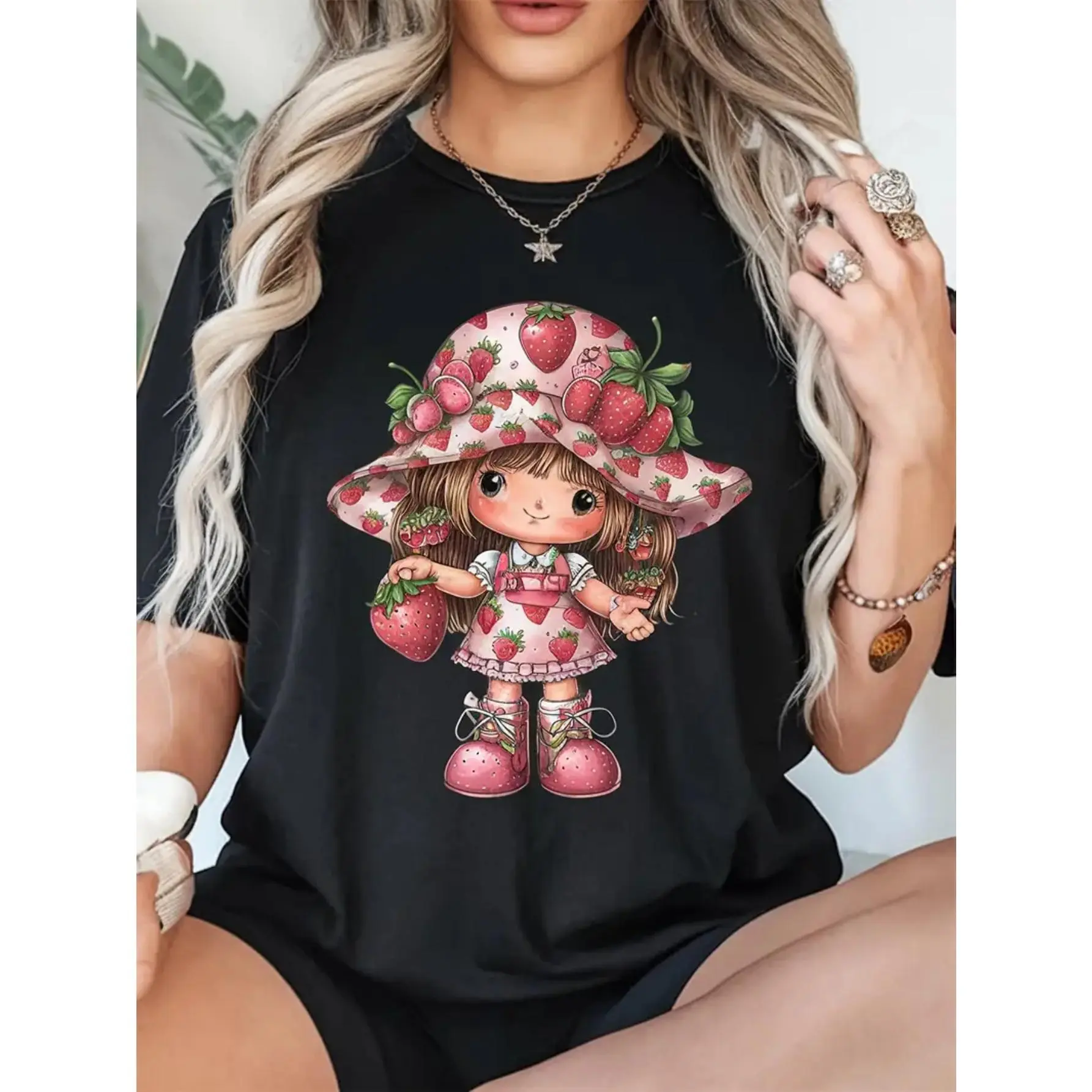 Women's Casual Strawberry Print T-Shirt, Loose-Fitting Streetwear Top for Lady in 100% Soft Cotton, Pre-Washed and Breathable, Tshirt, Plus Size