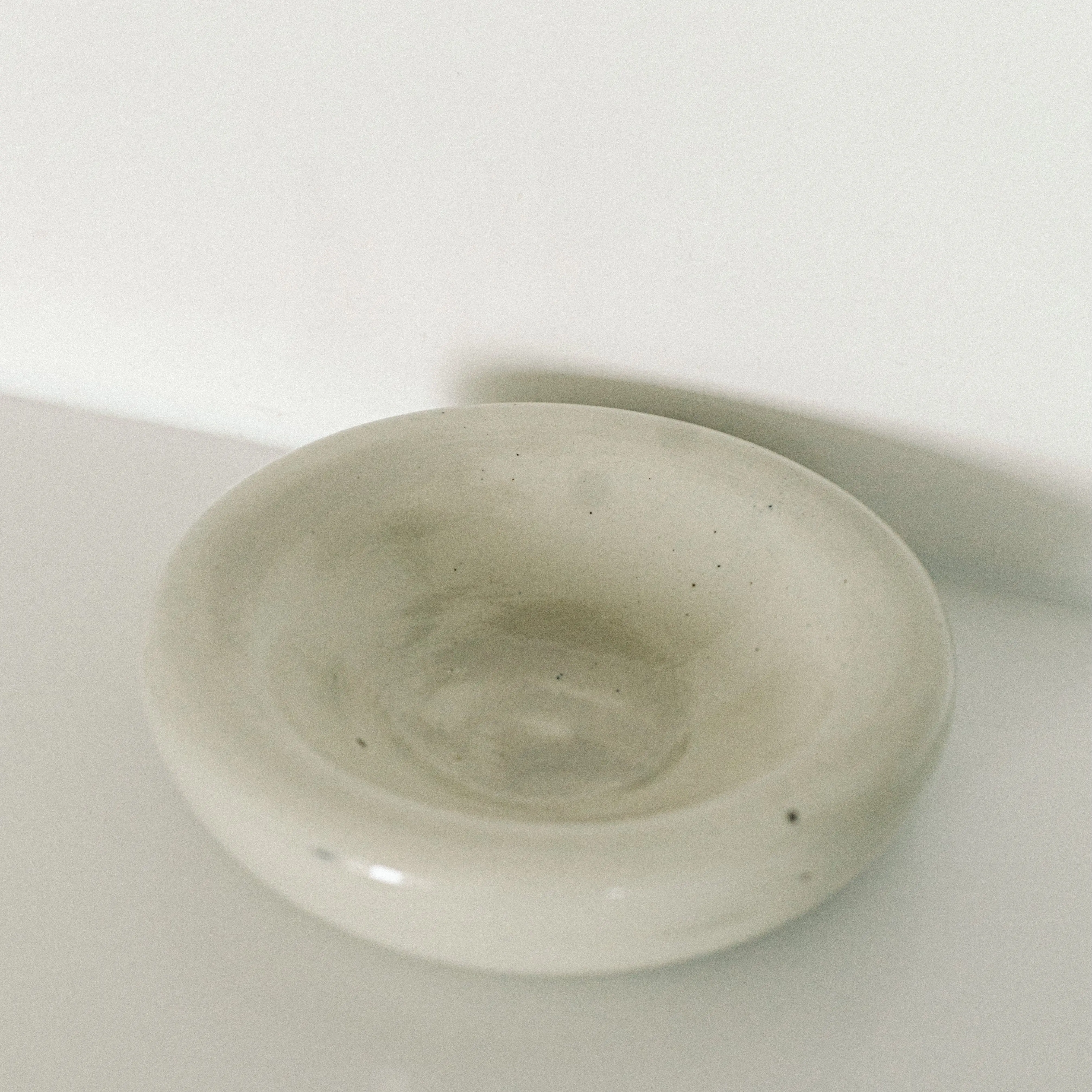 Off-White Chubby Plate - Stylish Design for Home Décor, Ideal for Breakfast or Snacks