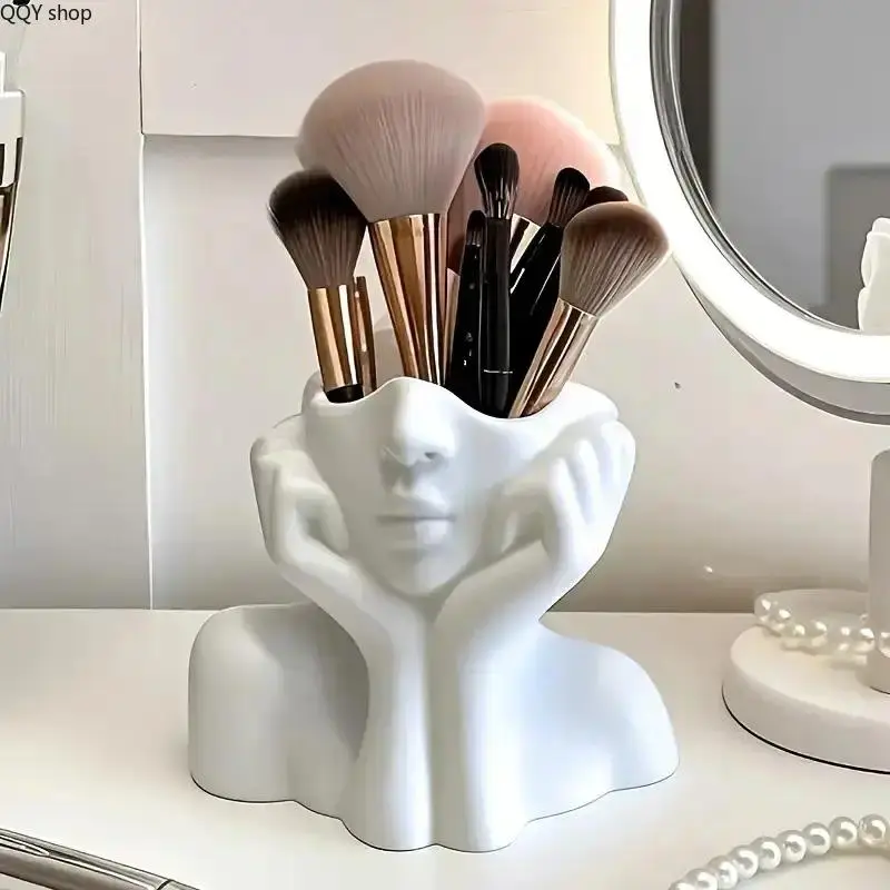 Cute Face-Shaped Makeup Brush Organizer, Stylish Plastic Cosmetic Storage Organization, No-Assembly Desktop Beauty Supplies Rack, Compact Practical Vanity Organizer Storage, Decorative Desk Case for Dressing Table & Bedroom Tidying