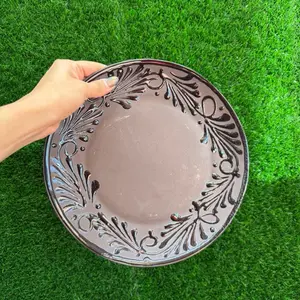 Round Plate Relieve color Negro 10In (Sets).