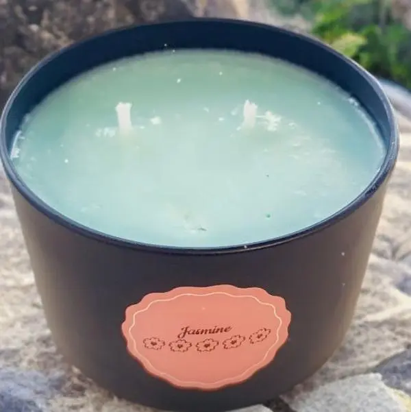 Jasmine Luxury Scented Candle - Refreshing Jasmine Aroma for Relaxing Atmosphere - Ideal for Home Decor & Perfume