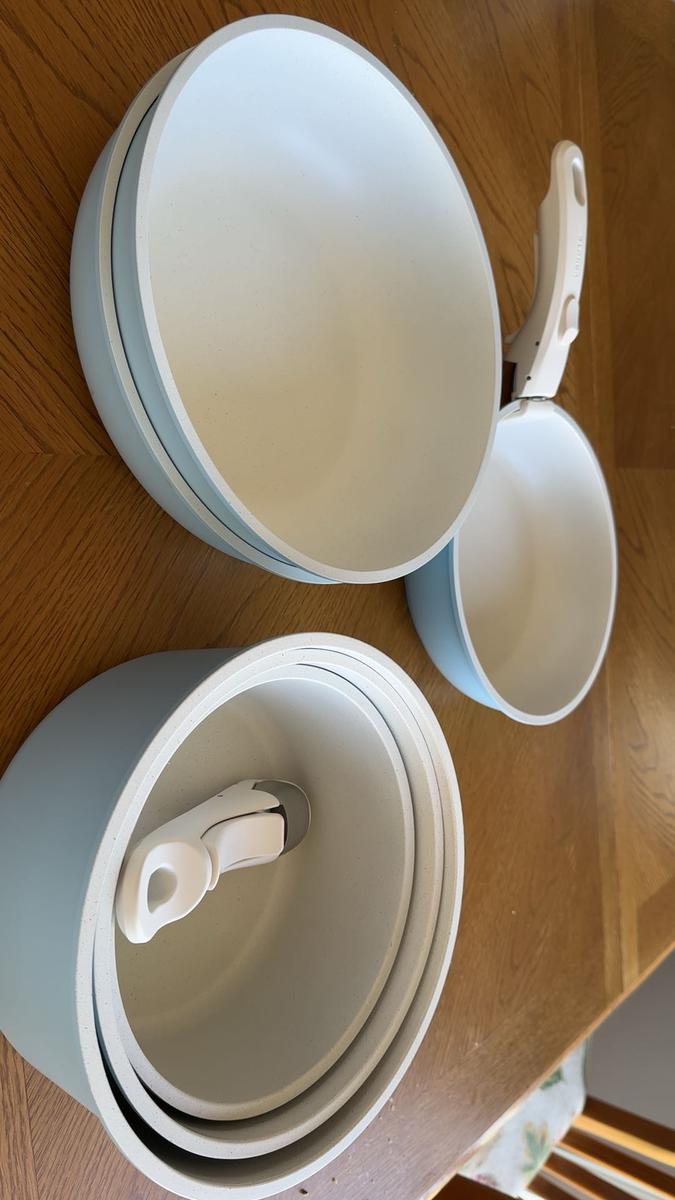 Item: Baby Blue, 18-Piece