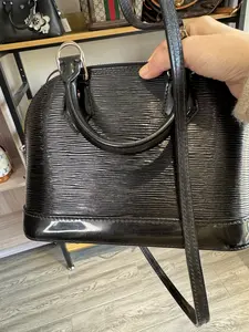 Pre-owned Louis Vuitton leather Crossbody Bags LV CROSSBODY BAG