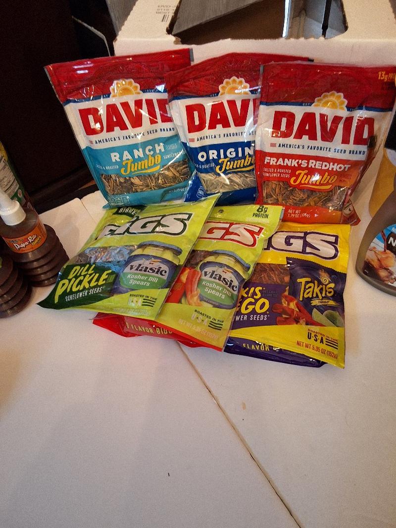 Trixie’s Scrumptious Treats Sunflower Seed 6 pack