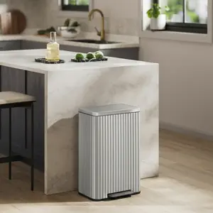 SONGMICS Trash Can, 13 Gallon (50 L) Garbage Can for Kitchen, with Lid, Pedal, and Removable Inner Bucket, Soft Close, Stainless Steel, 15 Trash Bags (Code K) Included