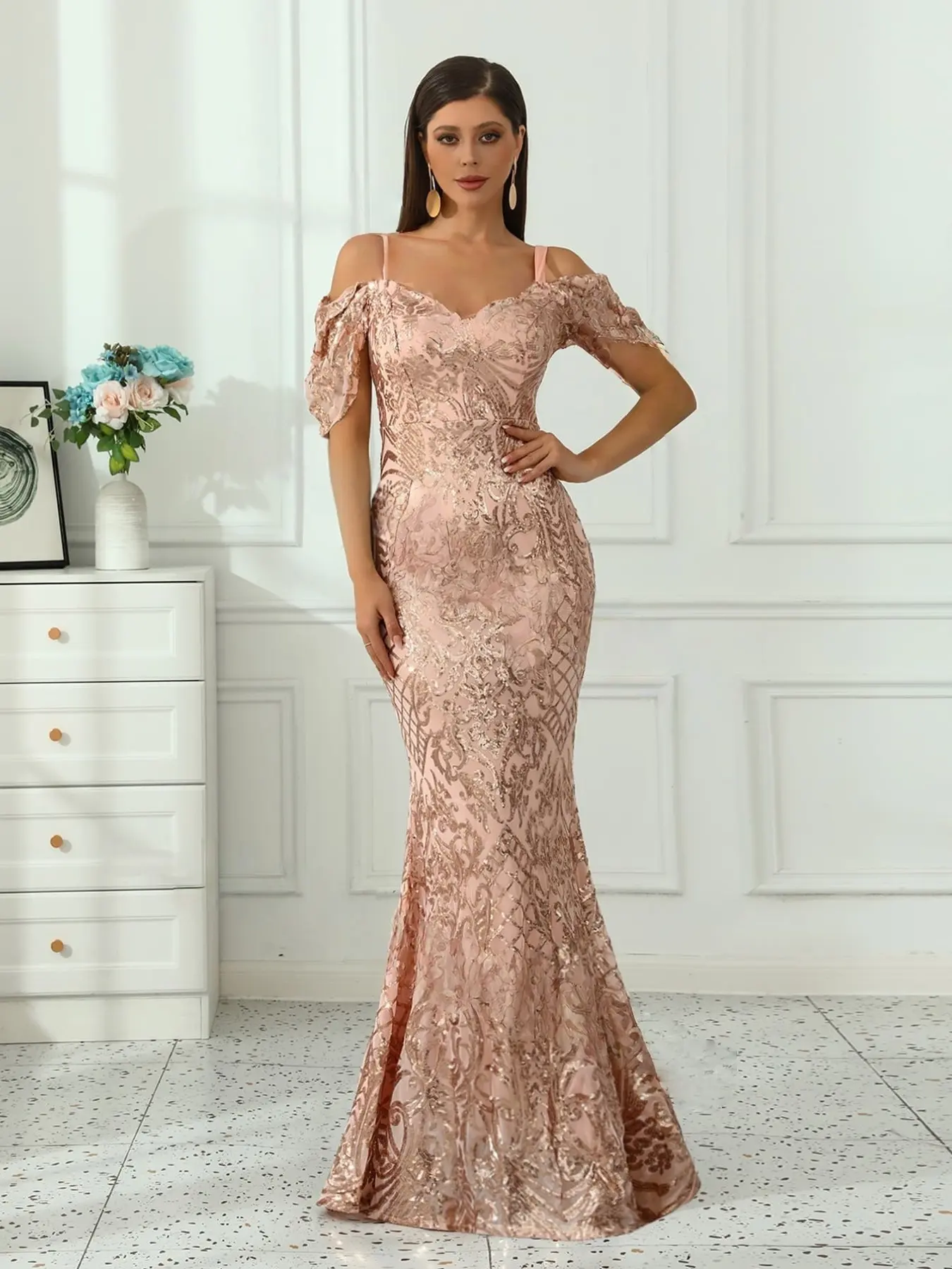 Sparkling Long Geometric Evening Dress, Elegant Party Gown, Perfect for Formal Events, Stylish and Glamorous, Women's Fashion