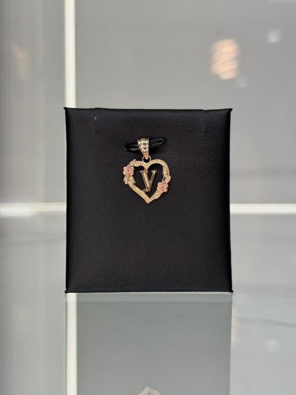 14KT Gold Heart Letters A-Z with Flowers Delicate and Beautiful