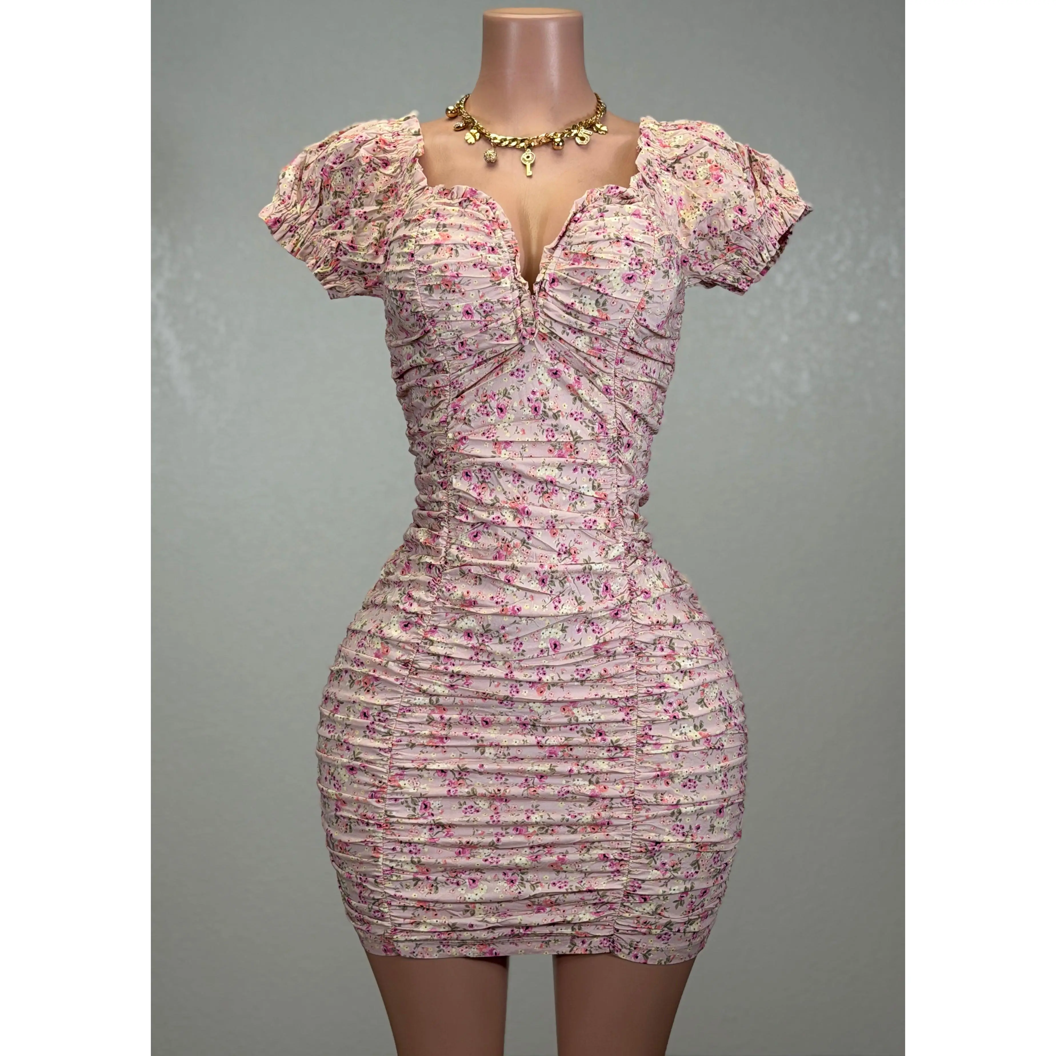 ANTONELLA PINK FLORAL RUCHED BODYCON MINI DRESS - TikTok Shop ANTONELLA PINK FLORAL RUCHED BODYCON MINI DRESS - TikTok Shop
