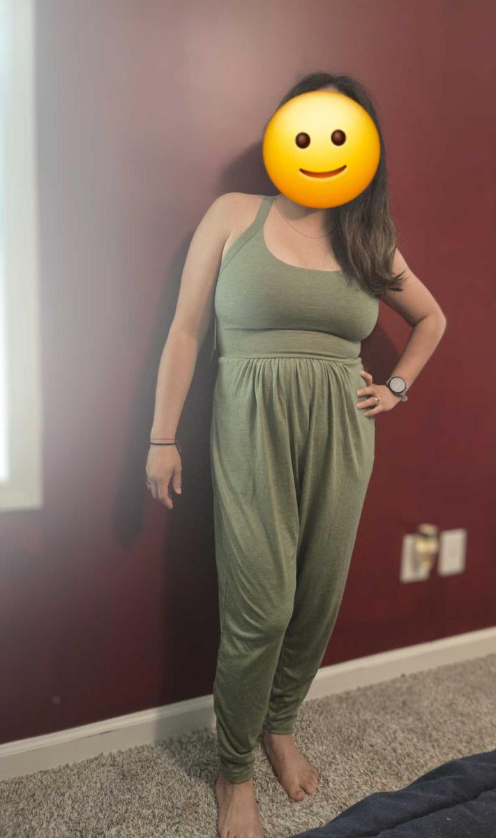 Item: Light Green Floral Yarn, S(4 - 6)