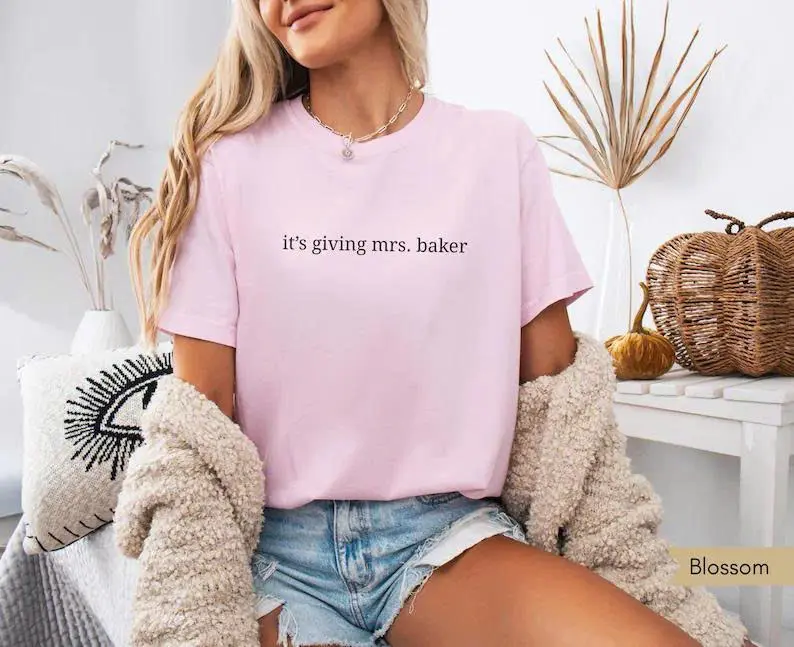 Personalized Future Mrs Shirt For Bride To Be, It’s Giving Mrs T-Shirt Custom Engagement Gift For Her, Bachelorette Top