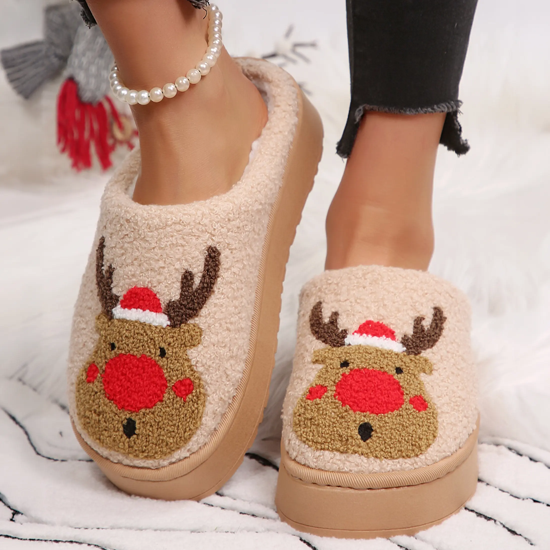 Christmas Reindeer Slippers House Shoes for Women Thick Sole Fluffy Soft Cozy Bedroom Cartoon Plush Cute Slipper for Indoor Outdoor Use