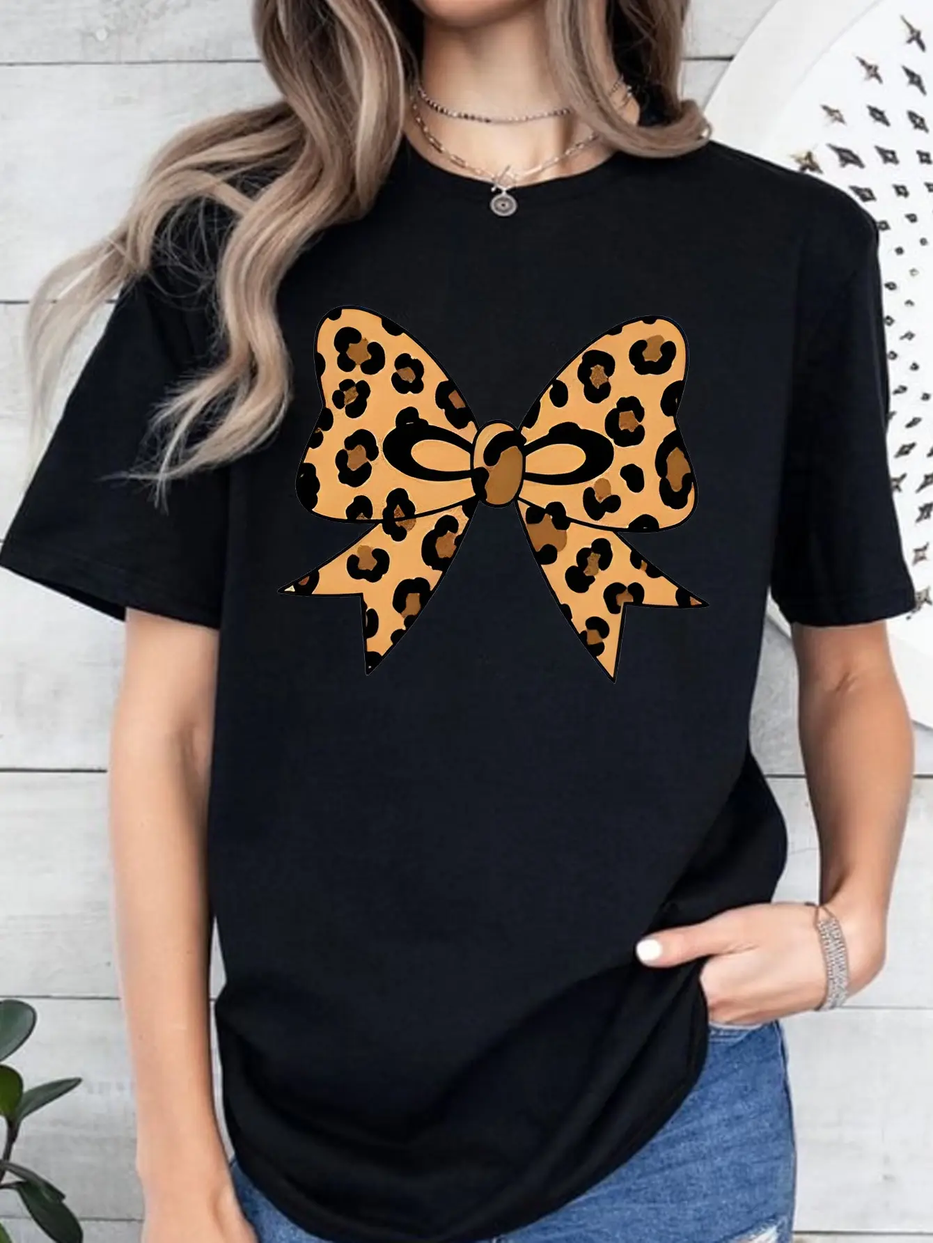 European & American Fashion Minimalist Loose Versatile Casual Short Sleeve T-Shirt: Cotton Letter-Bow Design, Wearable SS-Autumn, Fit for Commute/Shopping, Breathable Simple