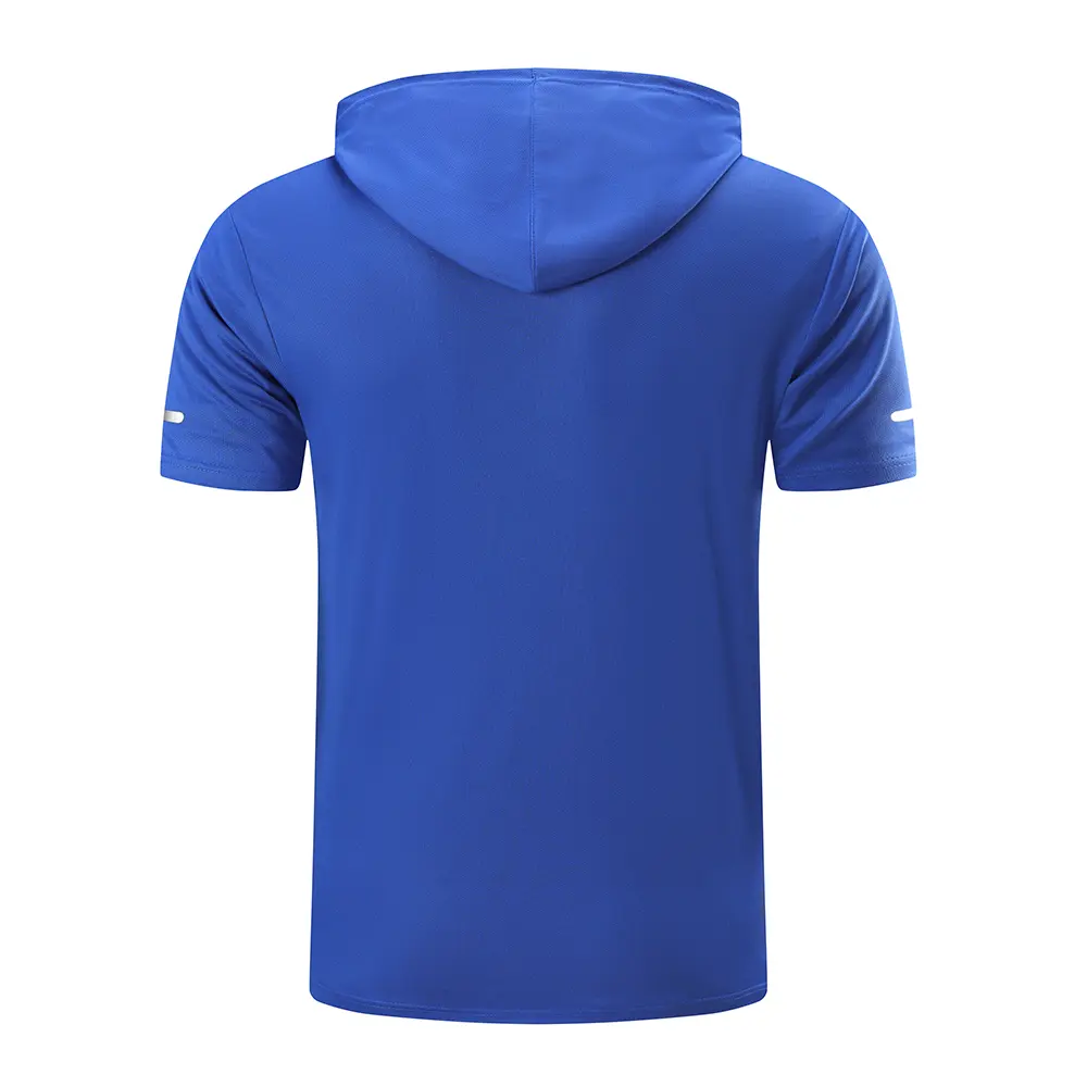 3-Pack Men&rsquo;s lightweight outdoor hooded T-shirt in smooth mesh fabric&mdash;practical for morning runs and hiking