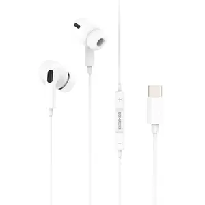 Type C Wired Earphones, USB C In Ear Wired Earplugs for iPhone 17 16 15 Galaxy S25 S24 S23 Pixel 11 10 9, Wired Earbuds with Built-in Microphone & Volume Control, Plug & Play Headphones