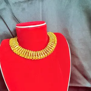 Gold tone short choker necklace from women