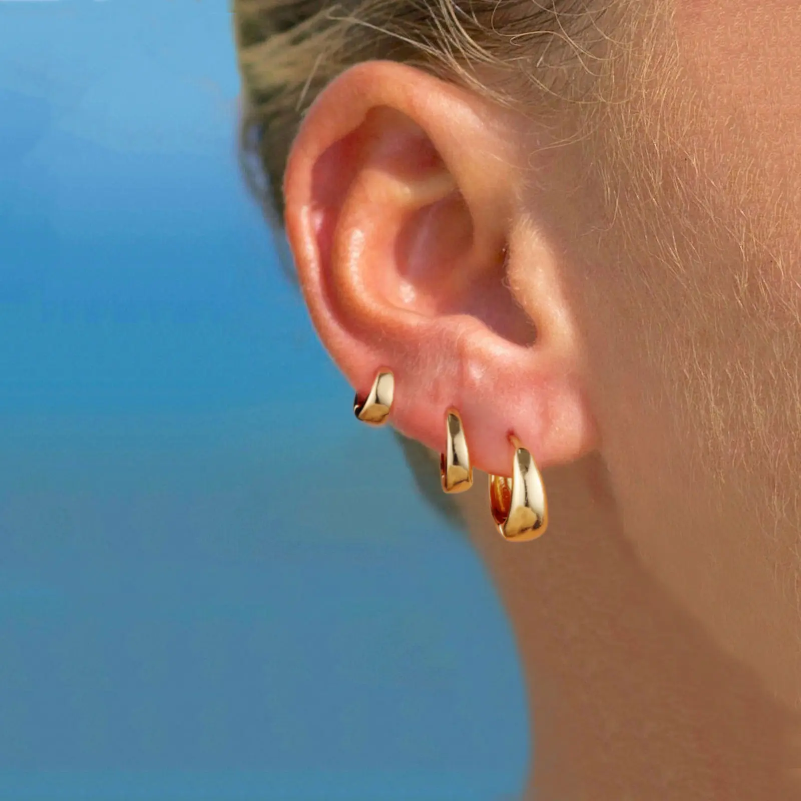 AMICON 3 Pairs of Gold Hoop Earrings,Angel City Hoop Set, 14K Gold Plated Earrings Stacked Earrings Small Hoop Earrings for Women's Jewelry Gift Fashion Jewelry set,delicate & Lightweight,Perfect for Young Girls,earring women, Fashion Huggie Earrings tikt