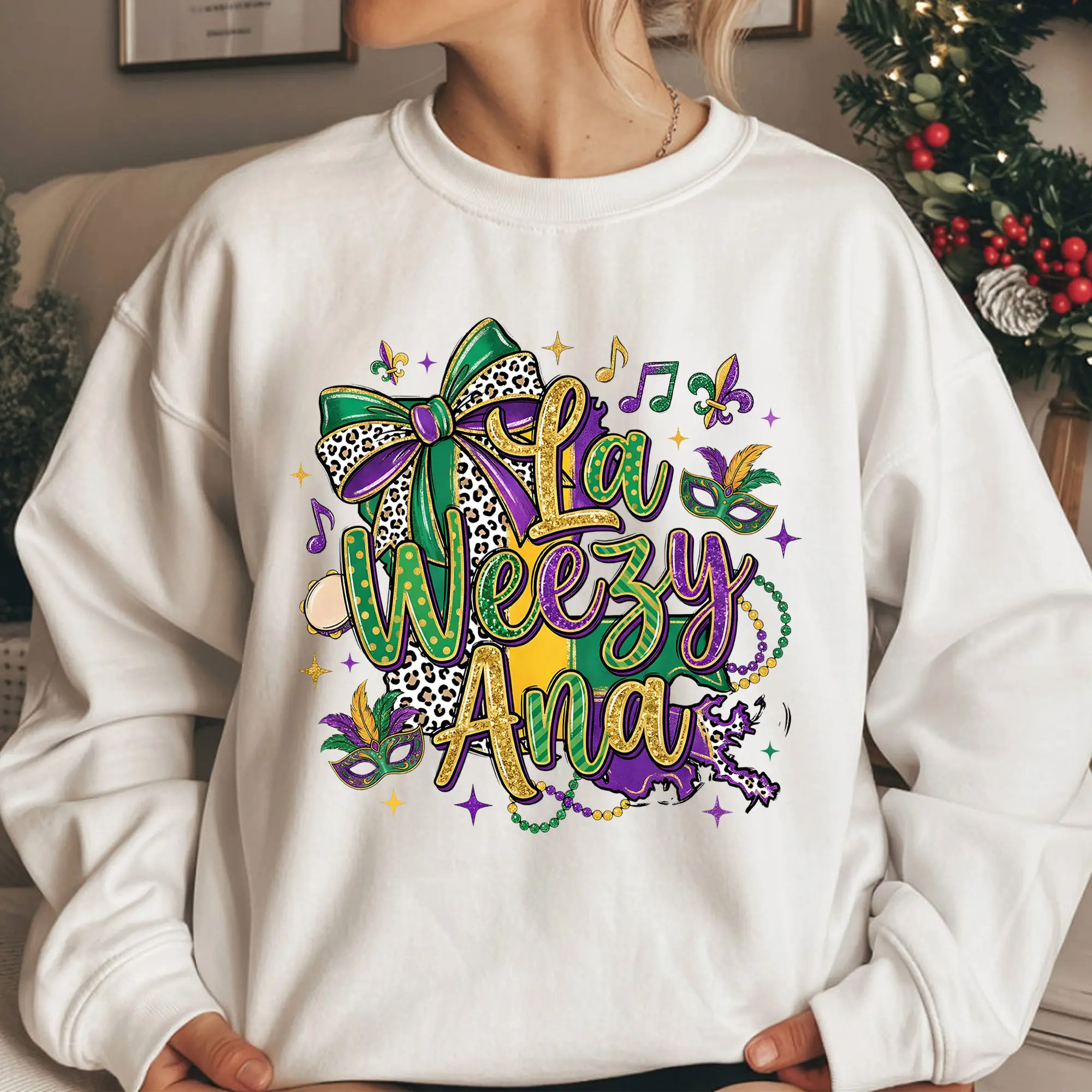 La Weezy Ana Mardi Gras Sweatshirt, Leopard Print Bow Crewneck, Louisiana Carnival Graphic Tee, Festive NOLA Party Top, Southern Style Apparel