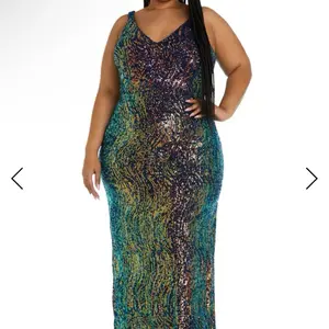 Nightway size 12 Long Evening Sequins Formal Dress