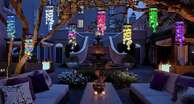 Solar-powered outdoor Christmas wind chime lights (colorful) – an ideal holiday gift, shell design, perfect for mom, grandma, and girls; waterproof outdoor decorative pendant lights, suitable for party decorations, gardens, porches, and patios.
