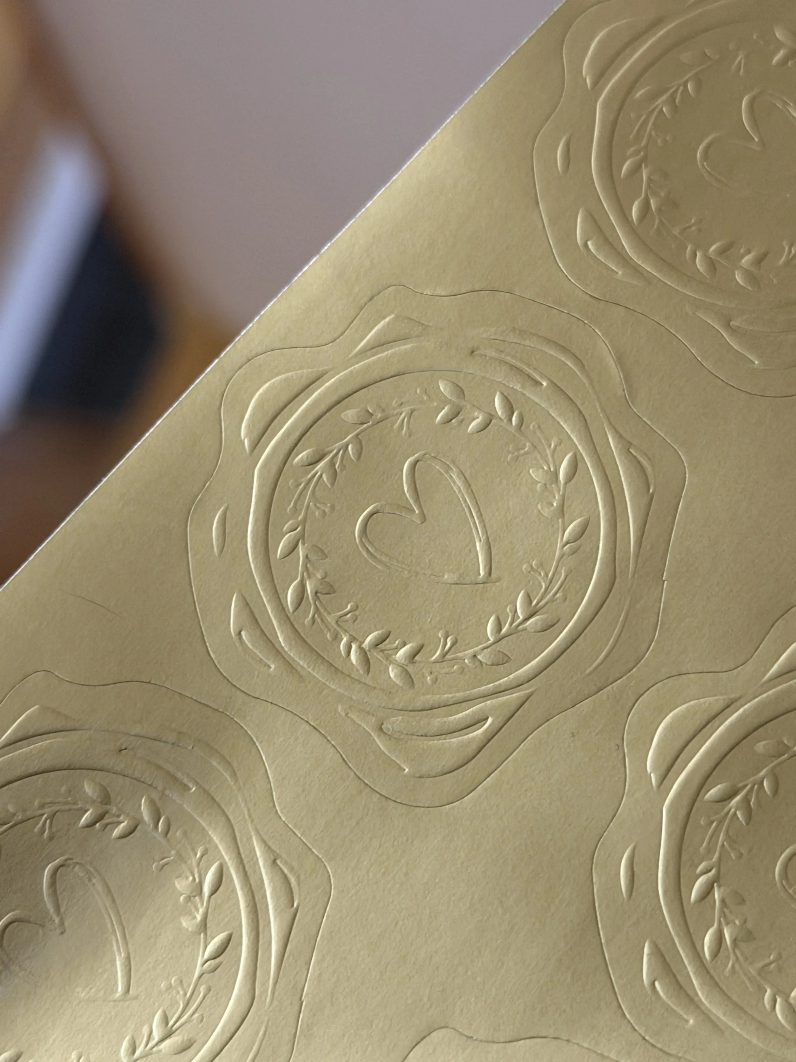 Gold Metallic Heart stickers