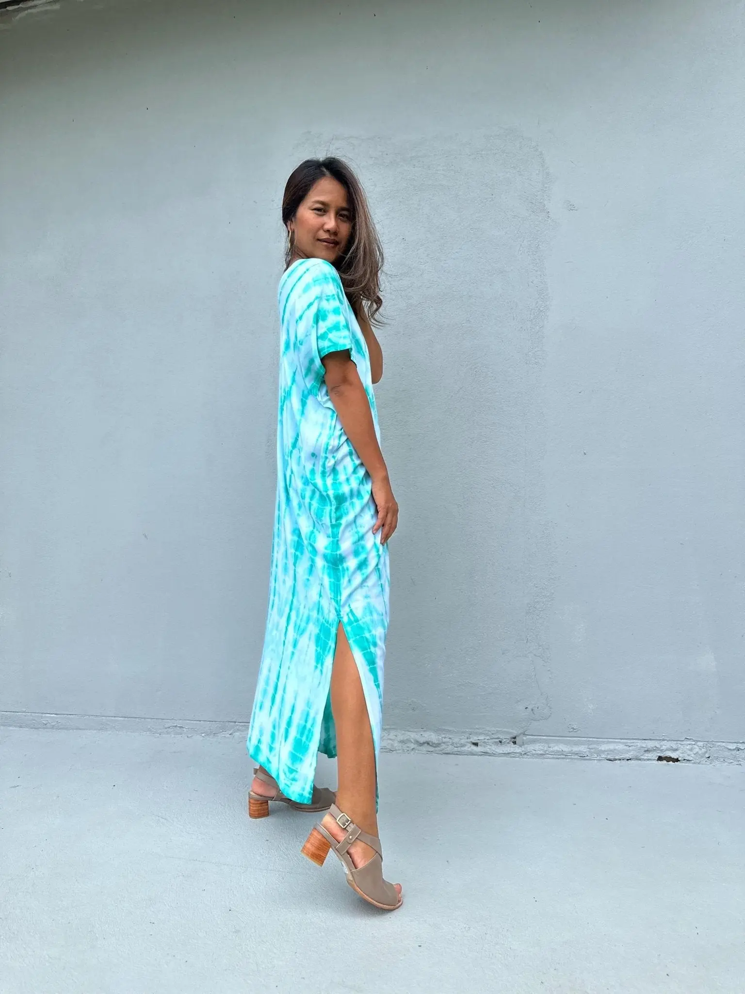 Petite Women's Aqua Tie-Dye Kaftan, Long Casual Dress in Lightweight Breathable Rayon Fabric with Belt