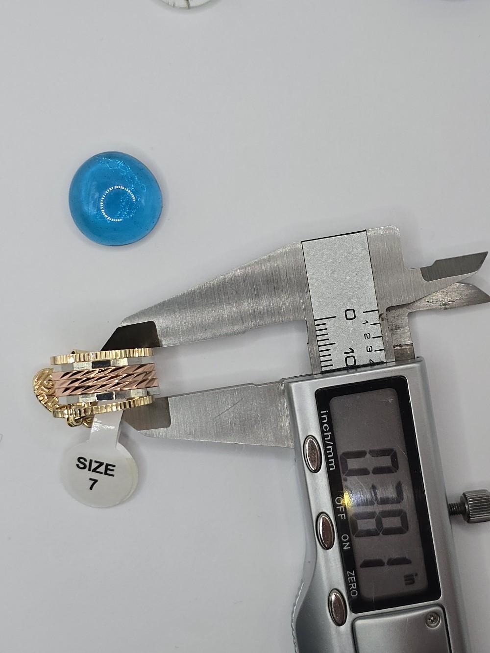 Virgin Mary Ring Semanario Style Gold-Plated  Available in Sizes 7 8 9 10 Elegant and Versatile Design