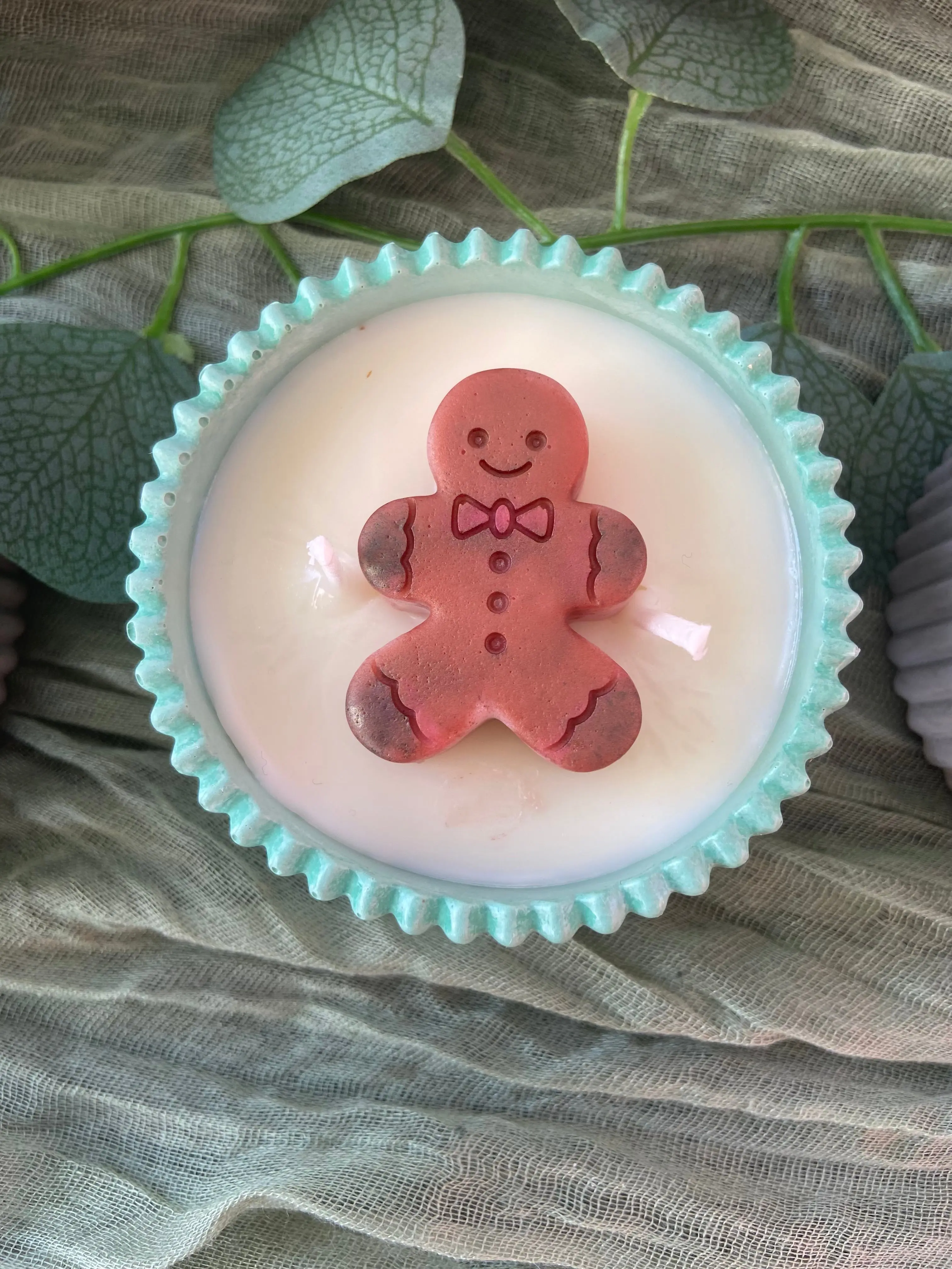 Organic Soy Wax, 2 Wick, Gingerbread Man, Gingerbread Scented Candle in Eco-Resin Container