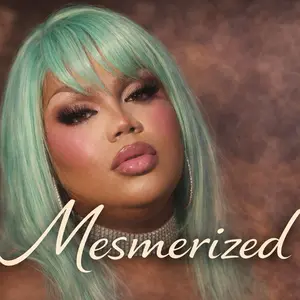 Mesmerized (Malaysia Babydoll Foxx) 8 oz Candle Collab