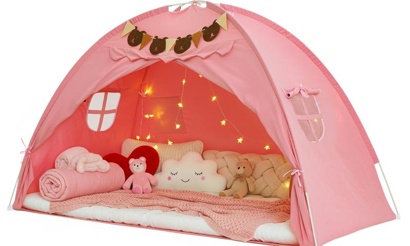 Children's play tent with Stars Light & Flags, Breathable Sleeping Bed Tent, Privacy Space Dream Playhouse for kids Indoor Bedroom Floor Portable Play Tent