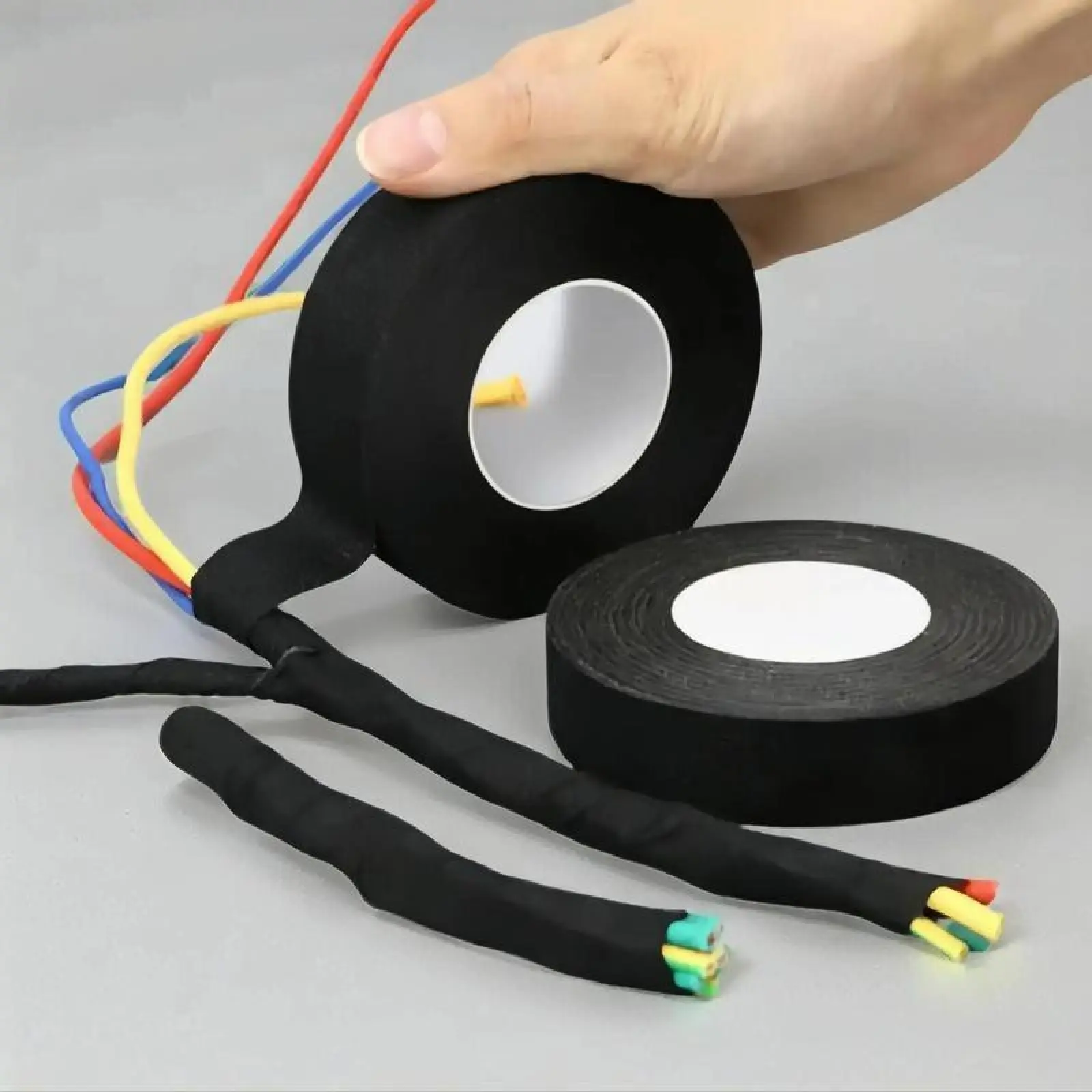 Waterproof High Temp Fabric Insulating Wrap, Self-Extinguishing Industrial Adhesive Cloth Tape for Cable Protection