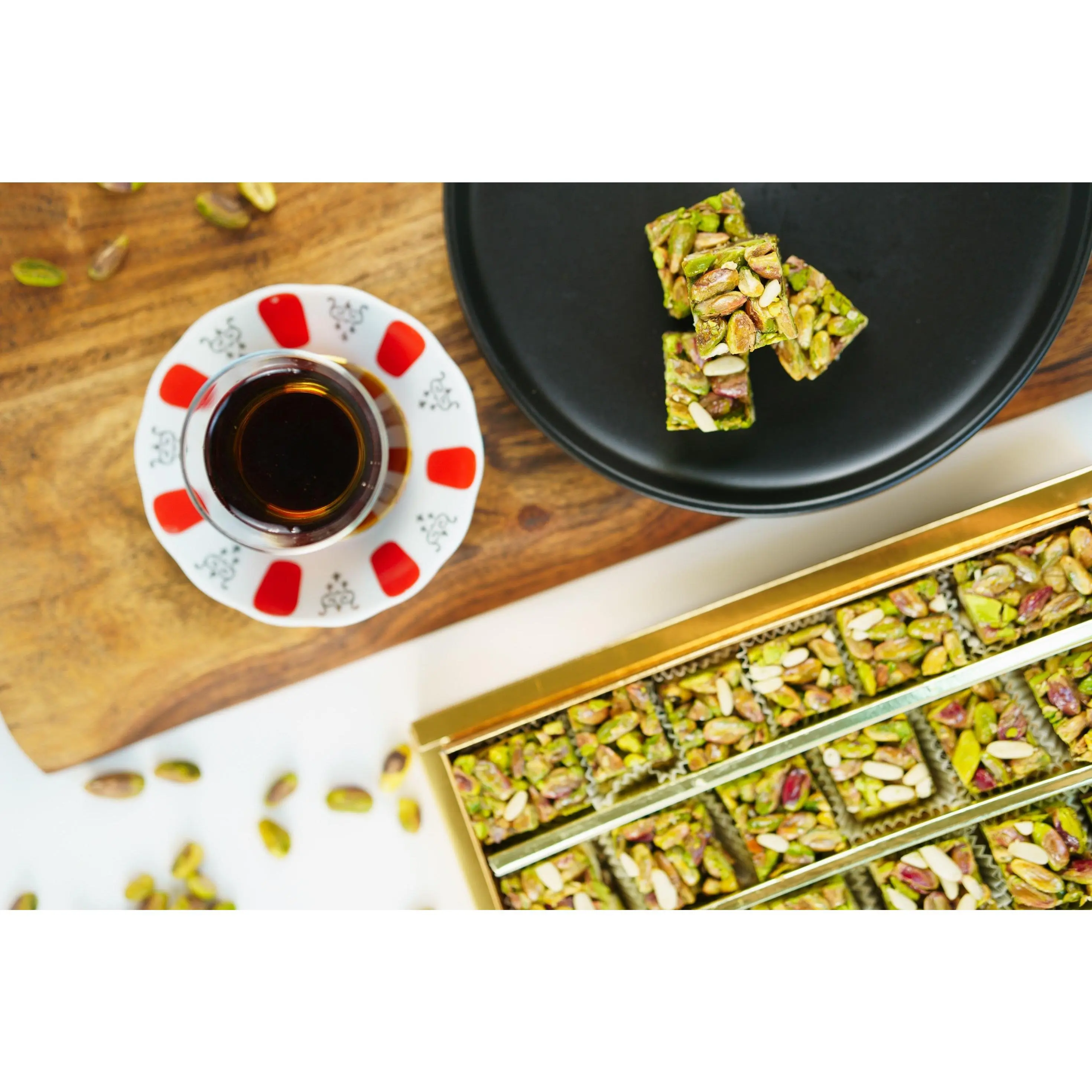 Zaitoune Sweets Tamriah - 500g Traditional Middle Eastern Date-Based Treat with Nuts, Turkey-Sourced Dates & Pistachios, Low-Sugar Indulgent Snack