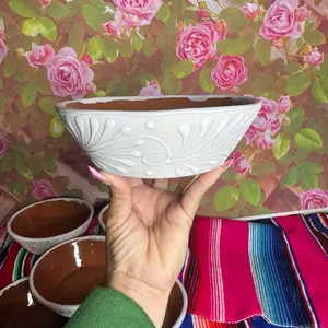 Plato posolero relieve 7 in color blanco