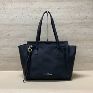 Pre-owned SALVATORE FERRAGAMO Leather Shoulder Bags 7.8'' R1839 Shoulder Bag C1853326202 0313 T3 Mia