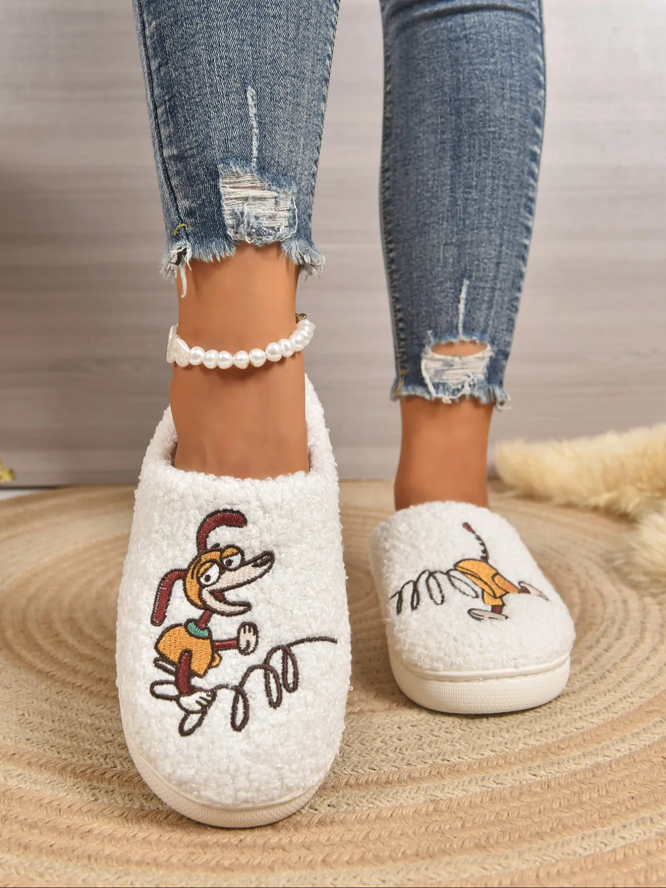 Women's Embroidered Cartoon Slippers, Flat Slipper, Non-Slip Indoor Home Shoes, Perfect for Living Room and Bedroom, Fall & Winter Casual Footwear