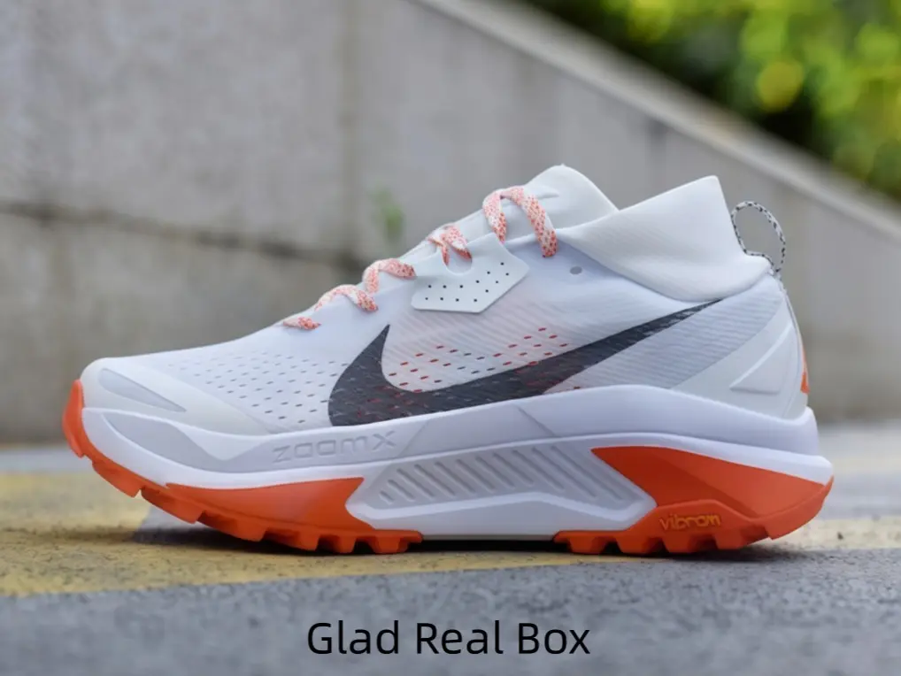 White Orange Two Tone Trail Hiking Shoes Breathable Perforated Mesh Deep Lug Rugged Outsole Shock Absorbing Platform Midsole All Terrain Trekking Sneakers Unisex