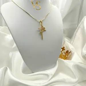 Valdes Luxury Cadena Fe con Circonias Oro Laminado Chapado en 14K