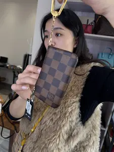 Pre-owned Louis Vuitton leather Clutches & Wristlets Lv pouch