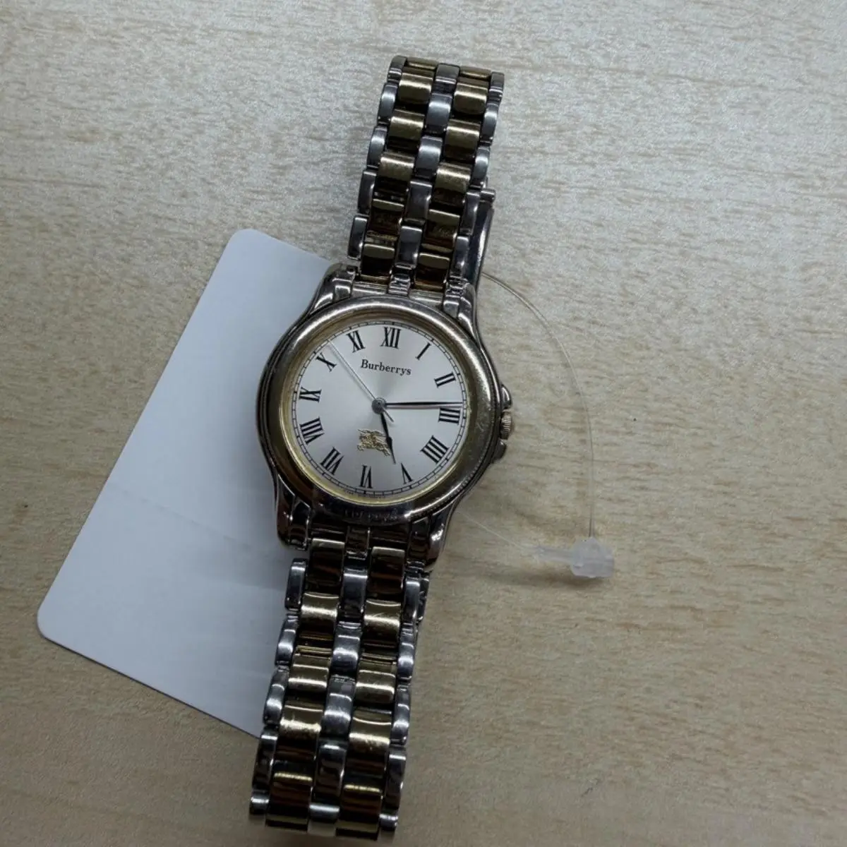 Pre-owned BURBERRY As Shown Shoulder Bags White Roman Dial Watch 20cm 14672