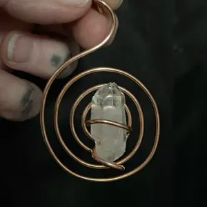 Copper & crystal quartz pendant