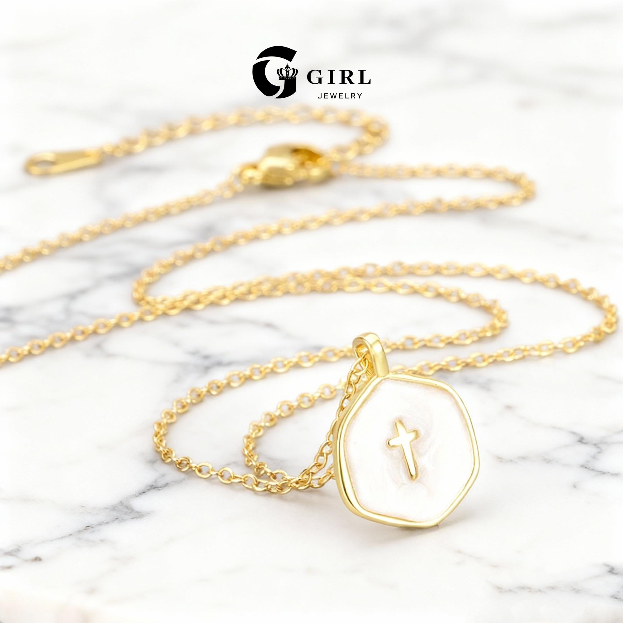 GGIRL 18K Gold PlatedCross Necklace for Women Dainty Simple Cross Pendant  Elegant Hypoallergenic Brass Jewelry Party Daily Wear   Fashion Jewelry Gift for Holiday Haul Christmas Birthdays Anniversaries