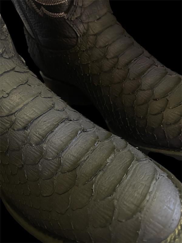 Men’s “Black Mamba” Pyton Leather Boots round toe