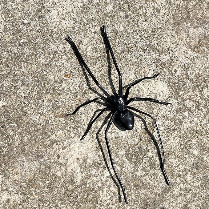 Spider Fridge Magnet, Realistic Spider Magnets, Lifelike Spider Fridge Magnets, Cute Spiders Designs Decorations, Removeable Indoor Outdoor Magnetic Decals, for Refrigerator, Garage Door, or Car